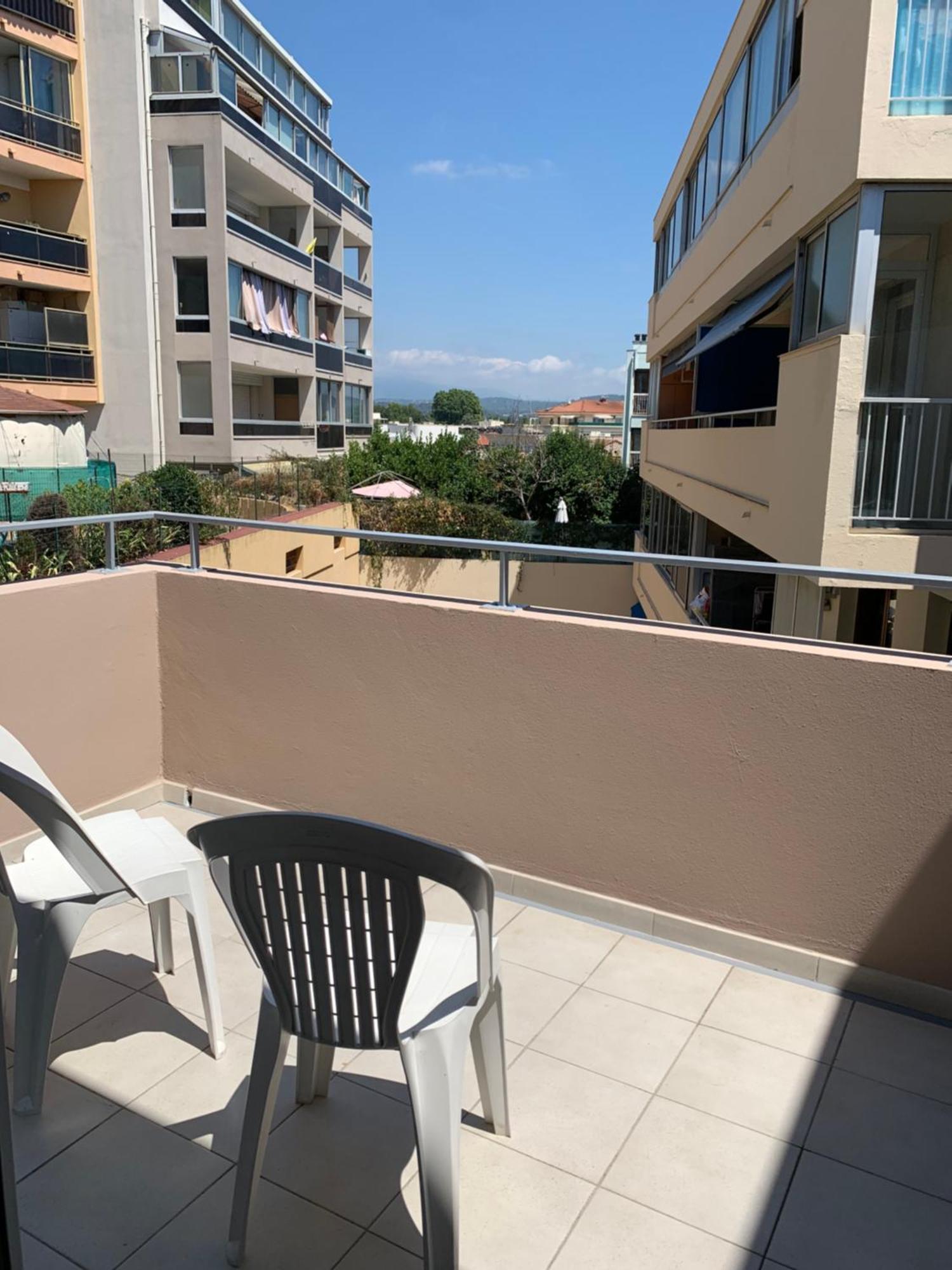 Charmant F1 Centre Mandelieu Avec Piscine Apartment Bagian luar foto